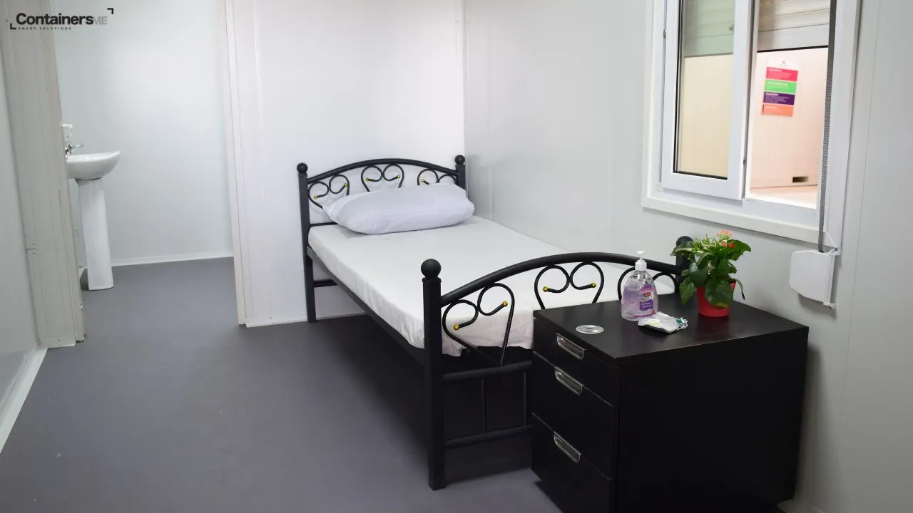 Container Accommodation for workers made using modular mobile containers