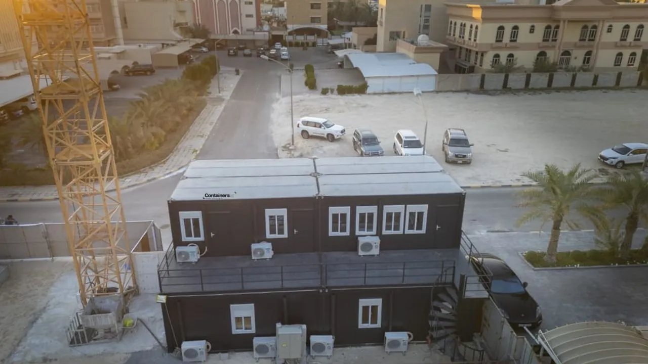 prefab container homes made using modular mobile container in UAE